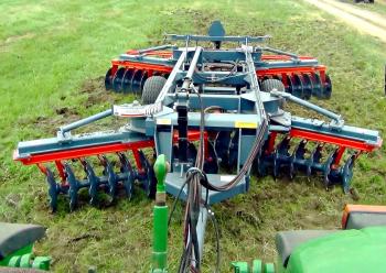 Trailed x-offset disc harrow "Master"