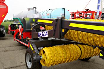 Roller "Condor", trailed