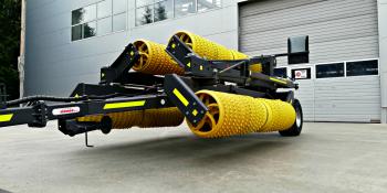 Roller "Condor", trailed