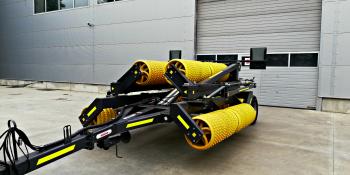 Roller "Condor", trailed