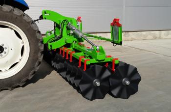 Disc harrow foldable "Caprice"